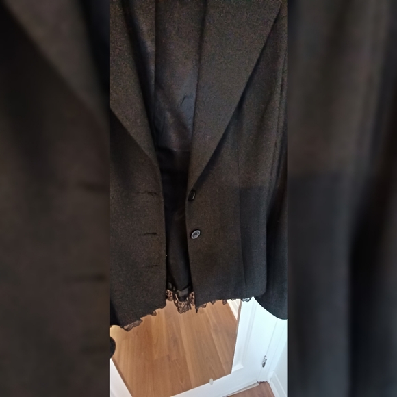Blazer - Picture 2 of 3